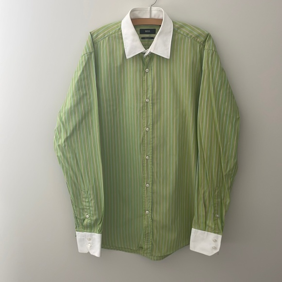 Hugo Boss ‘Made in Turkey’ Dress Shirt - Picture 3 of 6